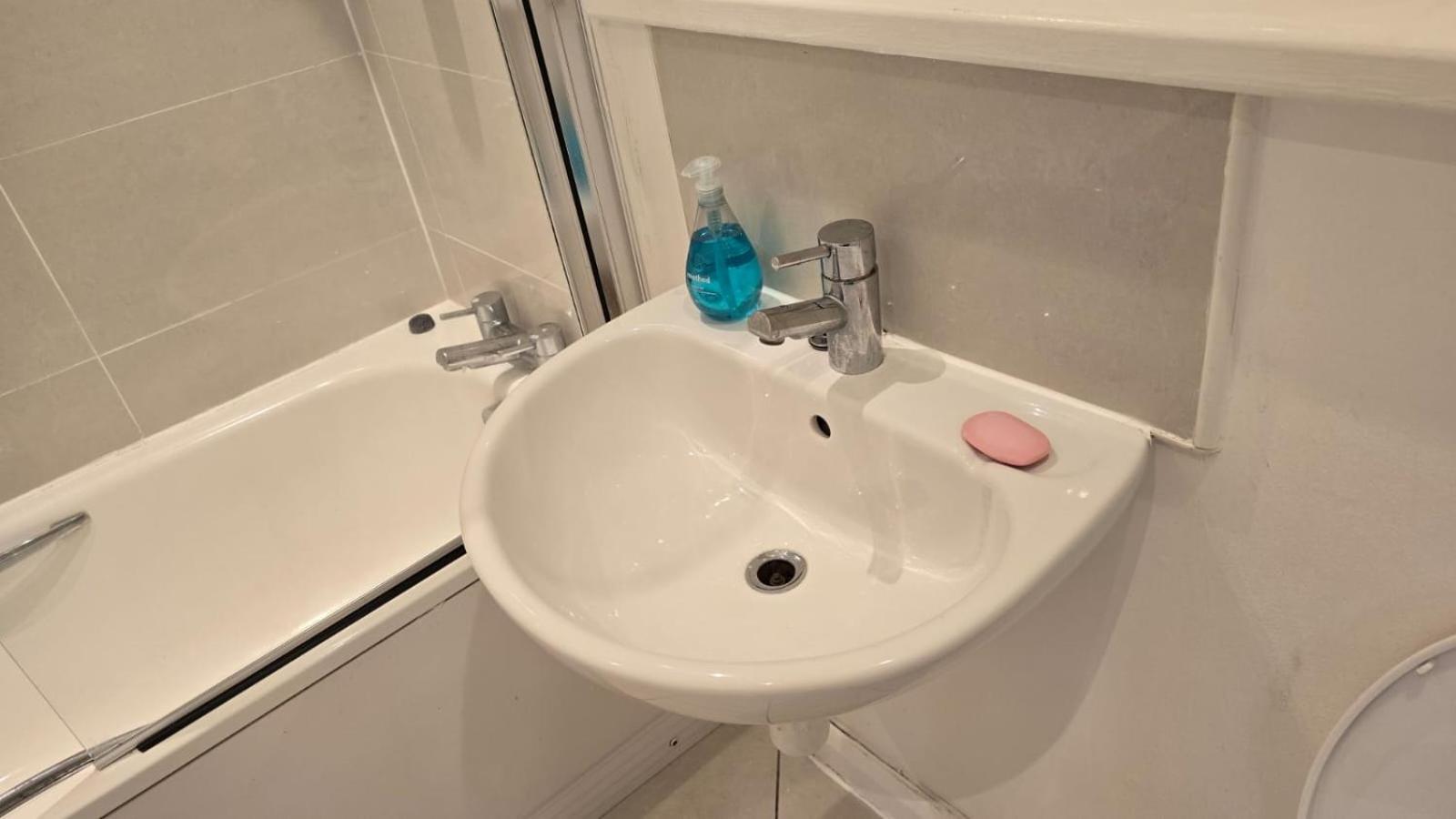 Luxury Green 1 Bed City Centre Apartment Close To Mailbox,Bullring, Broad Street For Leisure And Families Birmingham Exteriör bild